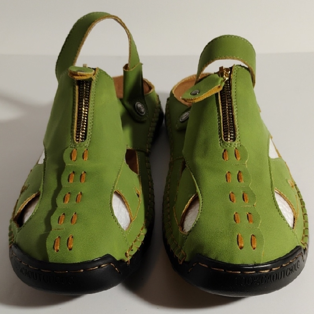 Men's 5 G Large ZIP Closure Sandals Size 14